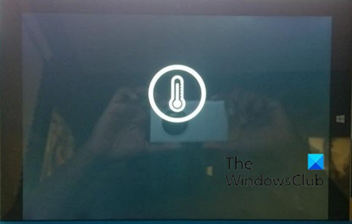 温度計のアイコンが表示された黒い画面が表示された後、Surface がシャットダウンする